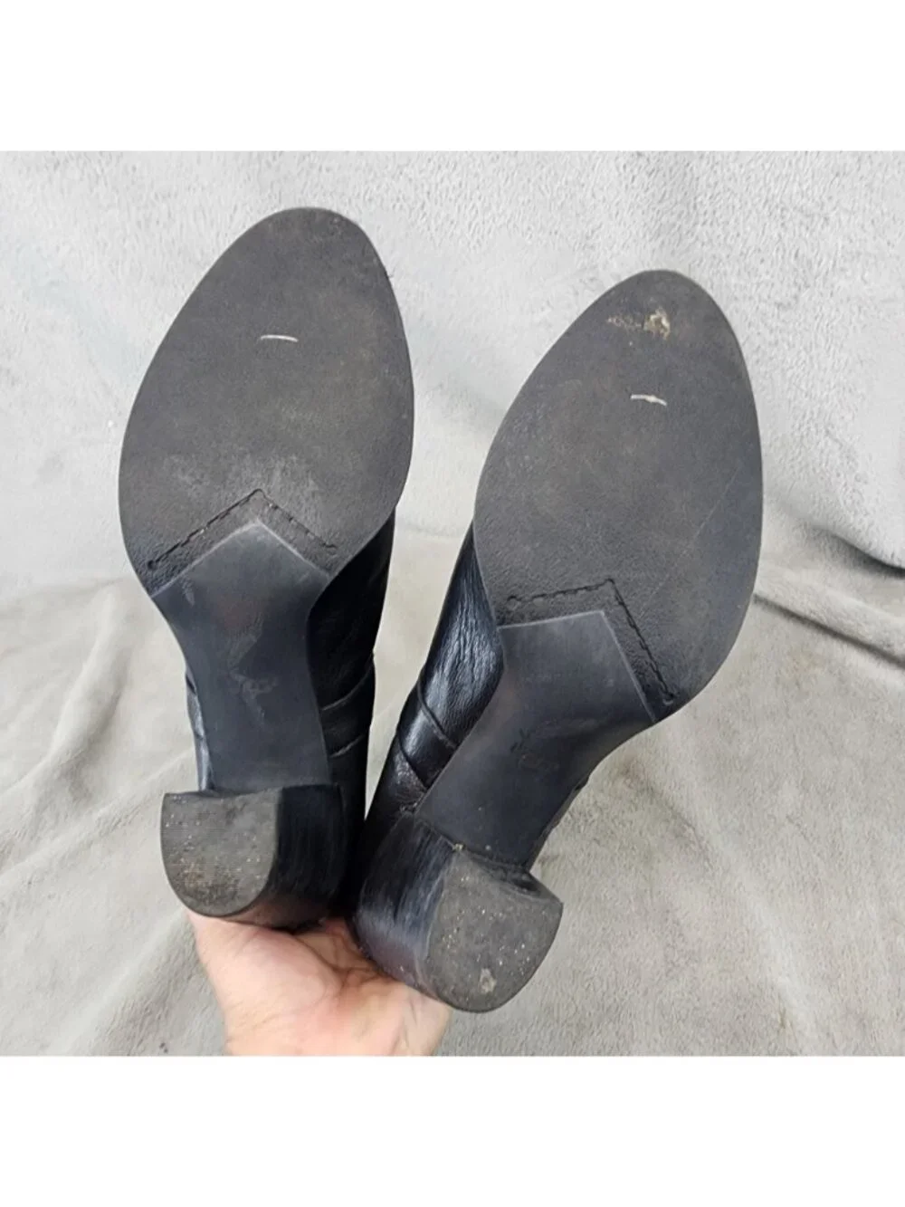 UGG Shoes Womens Size 11 Black Leather Cobie Chelsea Ankle Boots *Read*